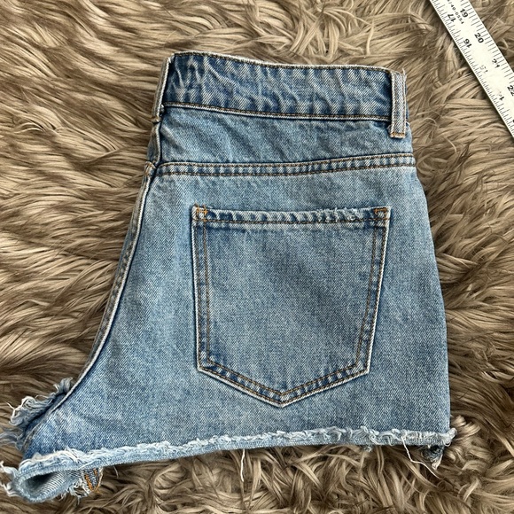 Forever 21 - distressed Button Fly - high rise Short Shorts! - Sz 27 -good cond - Picture 8 of 10